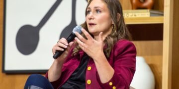 Gruaja më e fuqishme e Inteligjencës Artificiale i trembet krijimit të saj: Kush është Daniela Amodei
