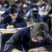 PISA/ Shqipëria përmirësohet në matematikë dhe shkencë, por performanca e nxënësve shqiptarë ende nën mesataren