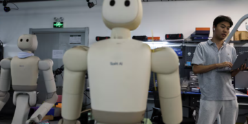 Robotët humanoidë do të marrin komanda me zë që nga viti i ardhshëm