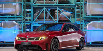 BMW ndryshon strategji: Shkurtime të vendeve të punës, AI dhe 2 miliardë euro investime në Gjermani