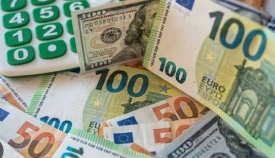 Rikuperohet Dollari, Euro nuk luhatet