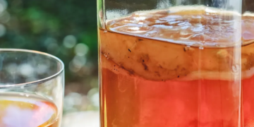 Kombucha, a është vërtet kjo pije “mrekullibërëse” për shëndetin?