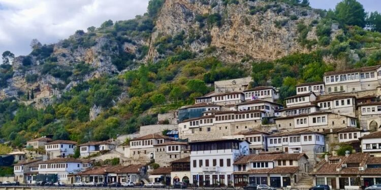 “Shkoni para se të shtrenjtohet!” Media amerikane liston Shqipërinë mes 10 vendeve që duhet vizituar