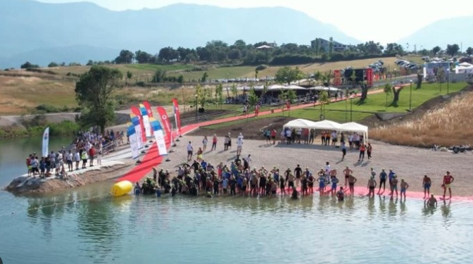 Mbahet sot Tiranathlon, rrugët ku kufizohet qarkullimi i automjeteve dhe devijimi i autobusëve