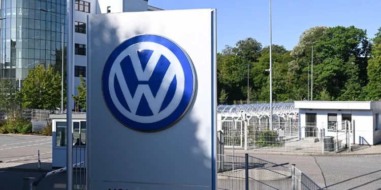 Volkswagen humbet vendin në indeksin kryesor të eurozonës