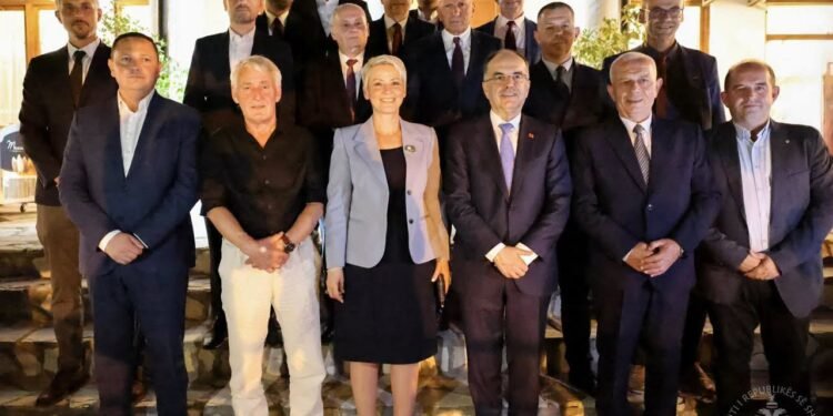 Presidenti Begaj përshëndet fitoren e shqiptarëve të Luginës së Preshevës: Të kthehet në më shumë të drejta dhe barazi