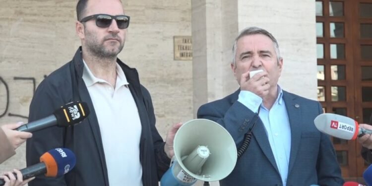 Sindikata e pedagogëve shpall bojkotin e mësimit në universitete