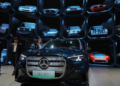 Shitjet globale të Mercedes-Benz bien me 6%, ndërsa makinat elektrike arrijnë rekord