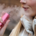 Pse po bëhen të varur nga vape edhe ata që nuk kanë pirë kurrë duhan?