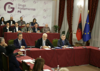 Rama iu kërkon llogari deputetëve socialistë: Jeni fshehur, çfarë po bëni këto ditë?