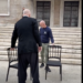 Rama ndërron llojin e karrigeve te Kryeministria, por jo mesazhin për protestuesit
