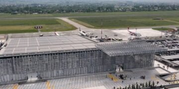 Qeveria ndryshon rregullat për ndërtimet në zonat pranë aeroporteve