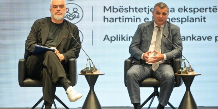 Si po rrit Banka e Shqipërisë çmimet përmes blerjes masive të eurove që kanë “mbytur” tregun