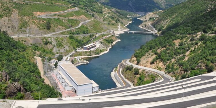 Sensorë, kamera dhe sirena alarmi, si parashikohet të monitorohen 10 diga në Shqipëri