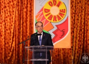 Presidenti Begaj në “Odën Dibrane”: Kultura nuk njeh kufij, tradita duhet t’u përcillet brezave të rinj