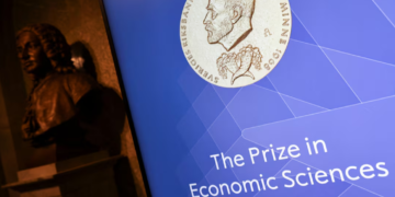 Dy amerikanë fitojnë Çmimin Nobel në Ekonomi për kontributin në stabilitetin ekonomik
