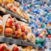 Nga shampot në hotele te shishet plastike, qeset e frutave dhe gotat në kafene, revolucioni që do të ndodhë me paketimet plastike sipas ligjit të ri