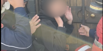 Policia, thirrje prindërve: Ruani fëmijët nga dhuna!