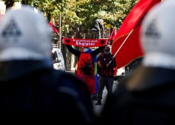 “Janë tronditur nga protestat”, Mirela Kumbaro bën gati mbi 20 psikologë për popullin