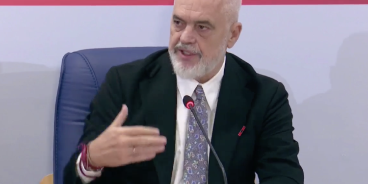 Rama paralajmëron ndalimin e rrjeteve sociale për fëmijët nën 16 vjeç