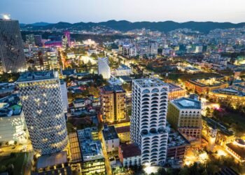 Tirana si Barcelona, propozimi: Në disa zona të kryeqytetit të mos lejohet AirBnb