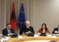 Masat e reja të qeverisë për fëmijët, zgjatet koha e qendrimit në shkollë